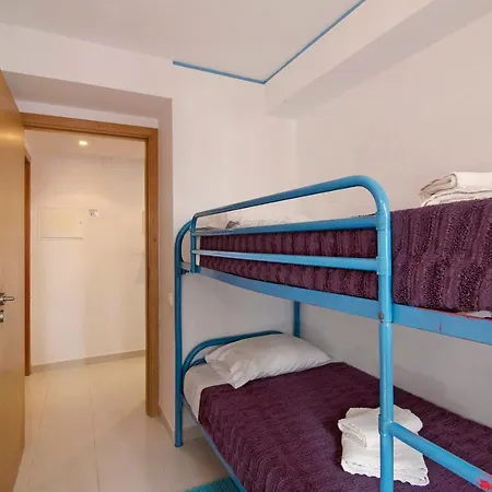 T2 Golden Apartment *