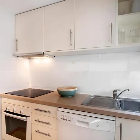 T2 Golden Apartment